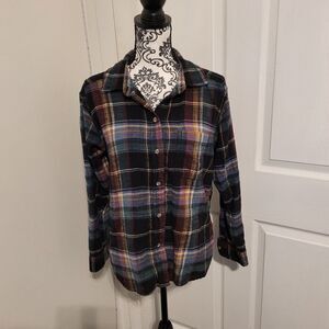 American eagle outfitters boyfriend Fit plaid button up shirt